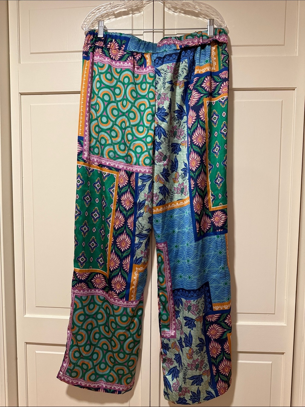 Rachel Zoe Multicolor Patchwork Wide Leg Boho Satin like Pants with Mixed Print - Picture 7 of 12